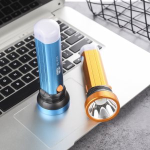 Đèn pin tay cầm hợp kim nhôm chống nước pha 50m