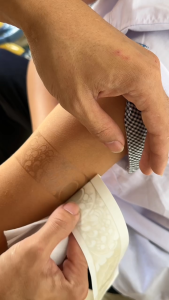 Hình xăm dán vòng tay nhật cổ ( Kích Thước cả tấm 12cm x 18cm