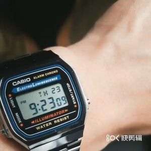 （สิงค้าขายดี）คาสิโอCasio นาฬิกาข้อมือผู้หญิง/ชาย สายสแตนเลส สายสเตนเลส รุ่น A168WA-1W จัดส่งพร้อมกล่องคู่มือใบประกันศูนย์CMG 1ปี