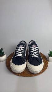 SEPATU SNEAKERS PRIA WANITA HITAM PUTIH COWO KEREN BUAT GAYA SEPATU WANITA TERBARU SEPATU SNEAKER WANITA CANVAS AUTHENTIK OTENTIK SLOP SEPATU SEKOLAH SEPATU KEREN SEPATU KULIAH SEPATU PRIA KEREN LAKI LAKI CEWEK DEWASA BRAND LOKAL AKNA RAJALELAKI