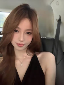 Peach Tea Brand Womens Cross Pendant Necklace Luxury Lightweight Fashion Jewelry Alloy Silver Gold Plated Anchor Chain