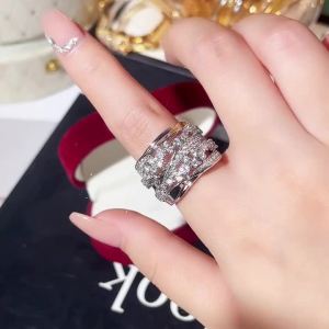 Huitan Wave Design Style Women Rings Luxury Wedding Party All Match Trend Finger Accessories Inlaid Bright CZ Engagement Jewelry