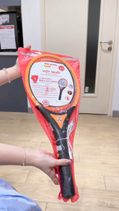 Vợt Muỗi Điện Quang Xả Nhanh Dòng Điện Trong 5s Lưới Vợt 3 Lớp Chống Gỉ 12 Tháng Pin Lithinum