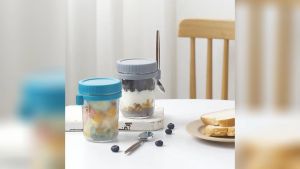 Overnight Oats Jars with Spoon Milk Salad Food Storage Glass Jars Portable Cereal Breakfast Cups Airtight Oatmeal Cup