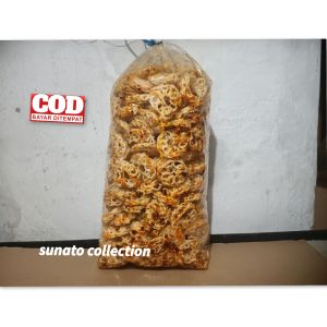 KERUPUK SEBLAK RAFAEL PEDAS