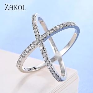 ZAKOL Nhẫn Pha Lê Thời Trang Nữ Hình Chữ X Micro Paved Zirconia Màu Trắng Hợp Thời Trang Trang Sức Dự Tiệc Quà Tặng Với Chiều Rộng Bề Mặt 5.5 Mm