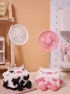 พัดลมพกพา ชาร์จ USB พัดลมมือถือ พัดลมตั้งโต๊ะ ขนาดเล็ก แบบพกพา ใหม่ พัดลมมือถือ ขนาดเล็ก พัดลมพกพา พัดลมขนาดเล็ก  พัดลมพกพา พัดลมมินิน้อง รุ่นใหม่สีสันสดใส พกพาสะดวก พัดลม พัดลมตั้งโต๊ะ พัดลมมือถือ ที่ชาร