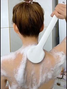 แปรงอาบน้ำ ด้ามยาว ขนนุ่ม แปรงขัดตัว ทำความสะอาดหลัง สไตล์ญี่ปุ่น เช็ดหลัง ขัดหลัง