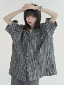 เสื้อเชิ้ตแขนสั้นผู้หญิงทรงหลวมพิมพ์ลายดอกไม้ฤดูร้อนปี 2023 ทรงหลวมสบายๆ สไตล์ใหม่ ทรงหลวมสบายๆ ทรงหลวมสบายๆ