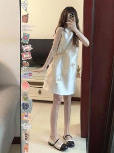 CHANGTONG | ชุดเดรสแขนกุดคอตุ้มสไตล์ฝรั่งเศส ชุดกระโปรงสั้นลายดอกไม้ ชุดราตรีแฟชั่นฤดูใบไม้ผลิ ชุดเดรสแขนกุดเอวสูงสีพื้น