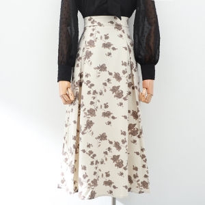 กระโปรงยาวปานกลางผ้าชีฟองลายดอกไม้เอวสูงสไตล์เกาหลีสำหรับผู้หญิง กระโปรงทรงเอ กระโปรงทำงาน กระโปรงจีบ ฤดูใบไม้ผลิ 2022