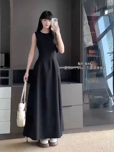 SelfLoveBuying French temperament high-end Hepburn style sleeveless vest dress womens summer 2025 new royal sister style long skirt 99012