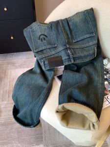 กางเกงยีนส์ทรงตรงขากว้างเอวสูงหนาขากว้างสไตล์ย้อนยุคสำหรับผู้หญิง กางเกงขายาวทรงตรง ฤดูใบไม้ร่วง/ฤดูหนาว