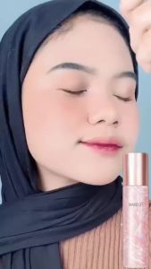 Makeup Setting Spray Finishing Spray Stay Lock 120ml Oil Control Hydrating Nourishing Waterproof Lock up to 12 hours Glossy Long-lasting 鎏金闪亮定妆喷雾