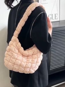Shoulder Bag Quilted Check Cotton Padded Bag Large Capacity with Solid Color and Casual Fashion Style, Perfect for Weekend Vacation