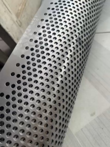 ( Rộng 1m hoặc 1m2 - dài 1m ) Tôn dầu đột lỗ tổ ong cao cấp - dày 45 zem - lỗ tôn 4ly 6ly GIÁ BÁN / 1m tới