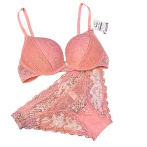 Bộ đồ lót VJ8020 ren hoa mút vừa phối kim tuyến quần ren nửa mông gợi cảm