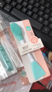 Cọ Đắp Mặt Nạ Silicon 2 Đầu