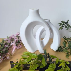 Hollow Nordic Modern  Vase Set of 2 for Modern Home DecorPlastic imitation ceramic Hollow Flower Vases for Living Room