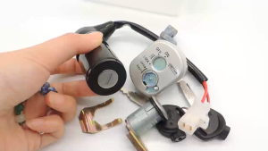 สวิทย์กุญแจชุดใหญ่ WAVE125X อะไหล่มอเตอร์ไซค์คุณภาพดี สวิทกุญแจ + กุญแจล็อคเบาะ เวฟ125x