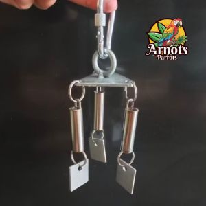 MAINAN GIGITAN PLAT STAINLESS UNTUK BURUNG PARROT