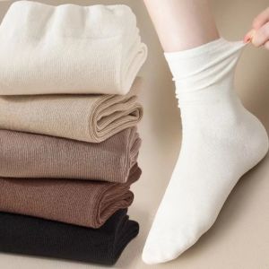 Womens Solid Color Tube Cotton Sock Medium Tube Knitted Loose Long Soft Pile Sock Black White Breathable Spring Autumn Cotton Sock