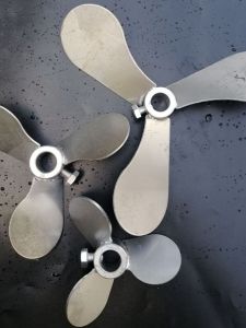 ใบพัดผสมเหล็กคุณภาพสูงแบบตั้งตัว ใบพัดสามใบ ใบพัดแขนกระดิ่ง ใบพัดแขนกระดิ่ง อุปกรณ์ผสม