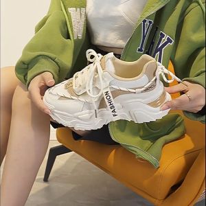 mymyshop💖พร้อมส่ง💖 𝘾𝙖𝙧𝙖𝙢𝙚𝙡🥨🥞 รองเท้าผ้าใบผู้หญิง 🎀เสริมส้น5ซม.🎀 สีสวยละมุน มีให้เลือก 2 สี แมทช์ง่าย ใส่สบาย งานเชือกผูกโบว์ รุ่น1221