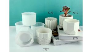 คุณสมบัติของแม่พิมพ์ซิลิโคนกระถางต้นไม้ แคคตัส กระถางบอน แม่พิมพ์เรซิ่น แจกัน ซึ่งทรงกระบอกมีลายกว้าง 8 ซม. 4 แบบ พิมพ์หล่อซีเมนต์ ส่งด่วนทันที