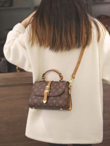 Stylish Ladies Crossbody Bag Trendy Floral Print Casual High-End Feel Autumn Winter Womens Bag Soft Handle American Retro Style