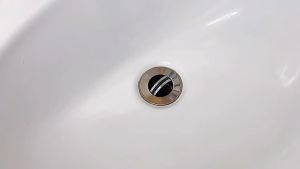 Universal 304 Stainless Steel Pressed Type Bounce Core Sink Filter for Bathtub Basin Bathroom Sink Kitchen Sink Vanity Pressed