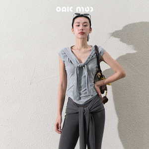 OAKMOO | Áo Thun V-neck Không Tay Giúp Gọn Gàng