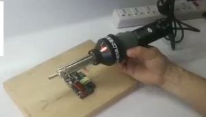 จำนวนจุดส่งภายใน 24 ชม 550W ปืนความร้อน ปืนลมร้อน จอแสดงผลดิจิตอล ปืนความร้อนสถานีบัดกรี 4 หัวฉีด ราคาถูกต้อง สำหรับขนาด 60 x 38 x 14 มม