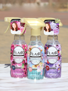 Kao Flair สเปรย์ระงับกลิ่นกายป้องกันไฟฟ้าสถิต 3 แพ็คการดูแลผ้านําเข้าจากญี่ปุ่นขจัดกลิ่นคงที่ฆ่าเชื้อริ้วรอยเหมาะสําหรับ ผ้าฝ้าย ผ้าลินิน
