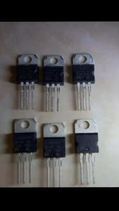 L7805CV LM7805 7805 7806 7808 7809 7810 L7812CV L7815CV 7818 7824 Voltage Regulator VREG