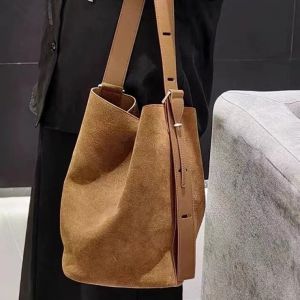 Vintage Large Capacity Bucket Bag Womens Fashionable Shoulder Crossbody Bag Casual Style Autumn New Arrival Poacher Brand