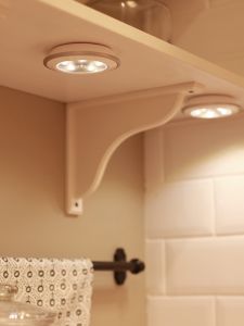 Wireless Charging LED Night Light Stick-On Cabinet Decorative Spotlight No Installation Required Battery-Powered Display Case Lighting