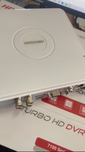 เครื่องบันทึก 4 ช่อง HIKVISION รุ่น iDS-7104HQHI-M1/S(C) By.PTS