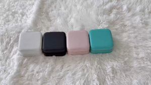 กล่องเครื่องประดับ(หนังPU+ผ้ากำมะหยี่) กล่องจัดเก็บเครื่องประดับ แบบพกพา ขนาดเล็ก