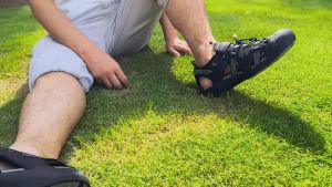 GRITION รองเท้าแตะเดินป่ากลางแจ้ง สำหรับผู้ชาย ฤดูร้อนแบน กันลื่น แห้งเร็ว รองเท้าชายหาด เหมาะสำหรับการเดินป