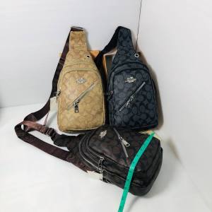 กระเป๋าคาดอกเป็นของ c กระเป๋ามีสามช่องกระเป๋าไซด์ 7 นิ้วสูง 12 นิ้วกระเป๋ามีสองสีกระเป๋าเป็นงาน เกรด A กันน้ำได้