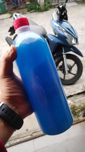 น้ำยาล้างรถสูตรไม่ต้องถูใช้แรงดันน้ำจากเครื่องล้างพร้อมเคลือบเงา