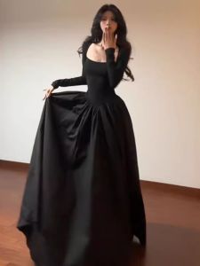 CHANGTONG | French Style Audrey Hepburn Inspired Waist-defining Flared Fashionable Dress
