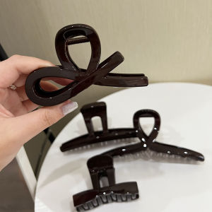 Large Size Chocolate Color Hair Claw Clip Stylish Hair Accessories Elegant Shark Hair Clip Fashionable Hair Grips for Women