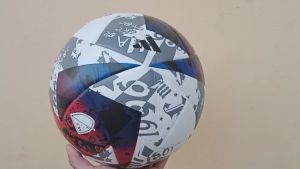 Bola Sepak Size 5 Dewasa Bola sepakbola Asli Import Model Press Premium Empuk Bonus Pompa