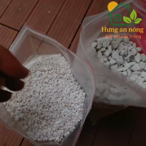Đá Perlite trân châu 10 lít – giá thể siêu nhẹ thoáng khí trộn đất trồng cây (size 3-6mm / 6-12mm)