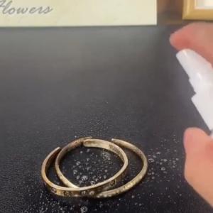 100ml Anti-Tarnish Jewelry Cleaning Spray Fast Polish Liquid Silver Gold Diamond Watch Ring