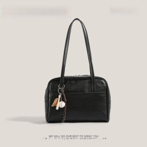 Large Capacity Trendy Retro Womens Underarm Bag Versatile Tote Bag Autumn Winter New Style Korean Style Soft PU Leather Handbag