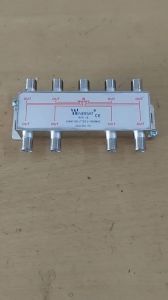 Bộ chia tín hiệu truyền hình cáp tivi 8 đường Winersat RFD18 1 cổng vào 8 cổng ra