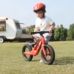 Over Flow จักรยานฝึกการทรงตัว จักรยานขาไถ จักรยานสมดุล บาลานไบค์ จักรยานแข่งขัน Balance Bike จักรยานเด็ก ล้อ12 นิ้ว เบาะปรับได้ ส่งเร็ว